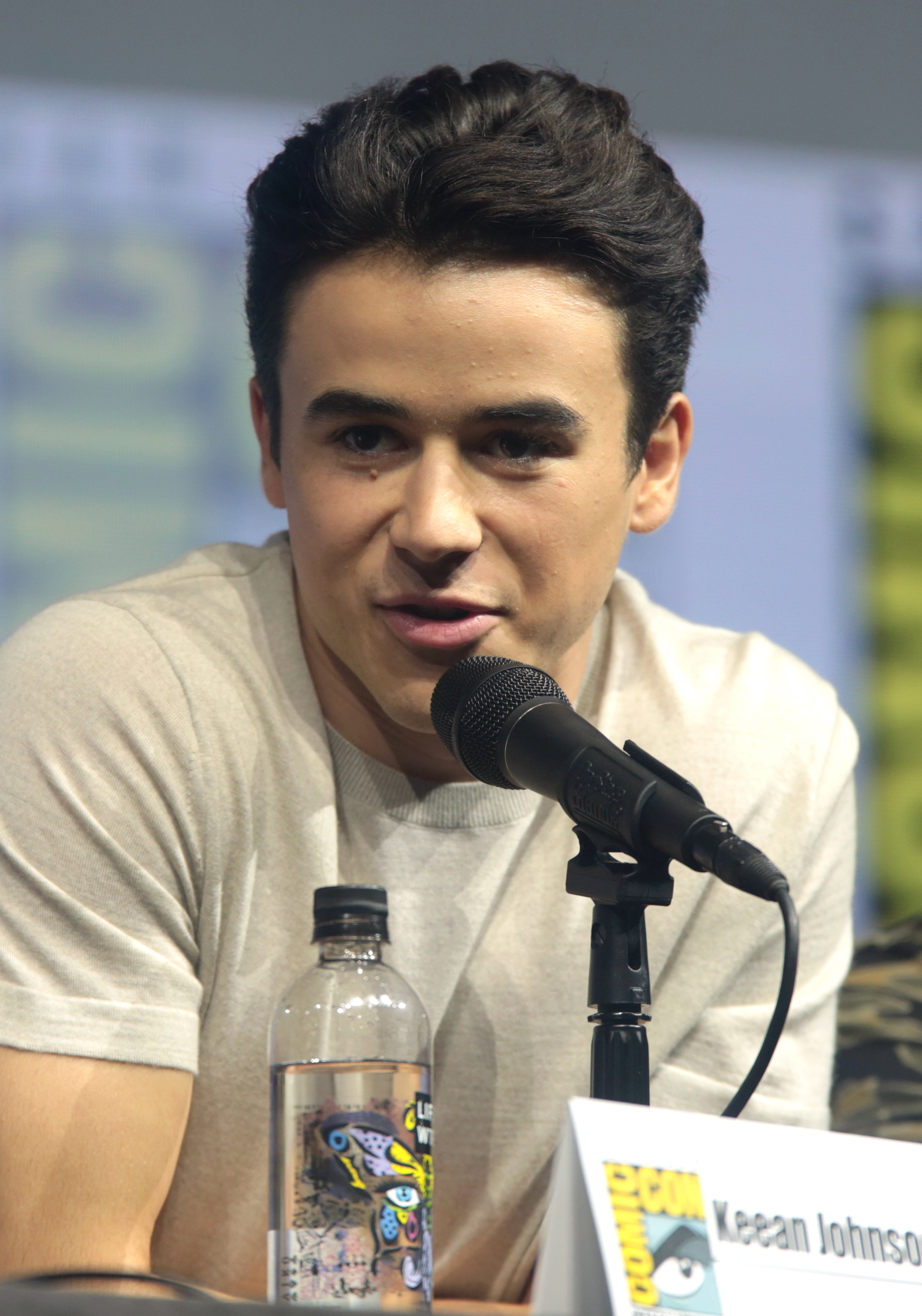 Johnson at the 2018 [[San Diego Comic-Con]]