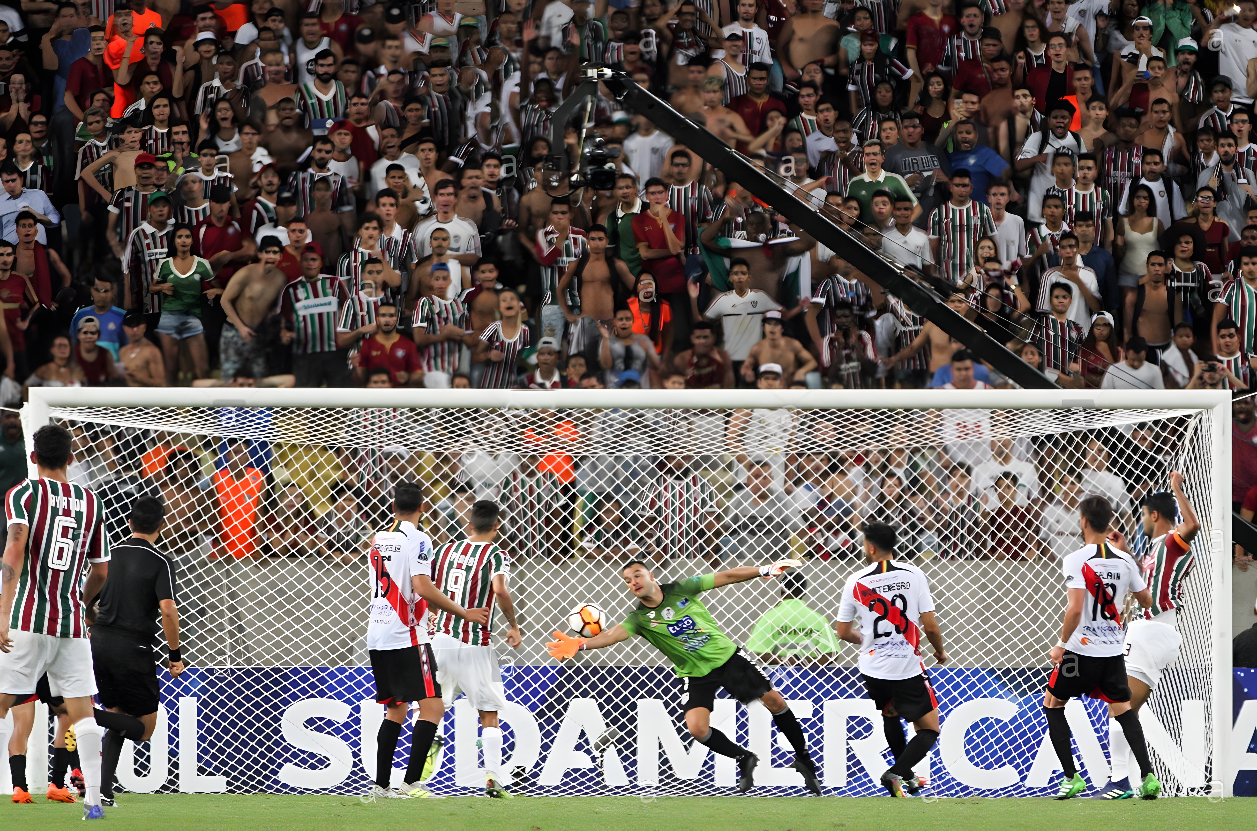 chino Romero en copa sudamericana fluminense vs nacional potosí