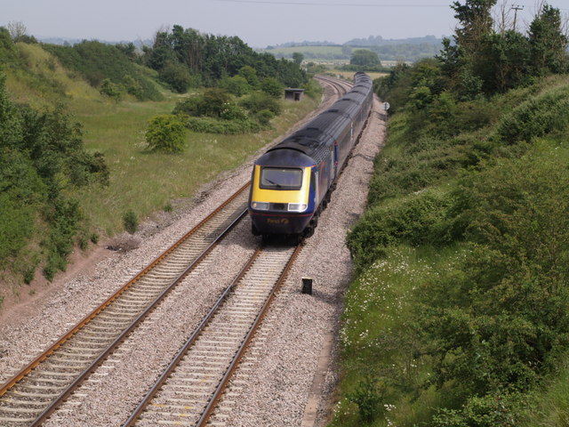 File:Main line from Bullplace Bridge - geograph.org.uk - 460754.jpg