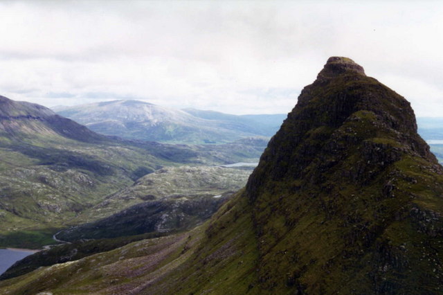 File:Meall Meadhonach, Suilven's second top - geograph.org.uk - 863634.jpg