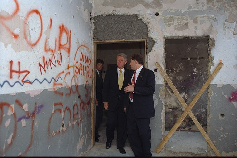 File:President Clinton tours Third High School and community in Sarajevo - Flickr - The Central Intelligence Agency (2).jpg