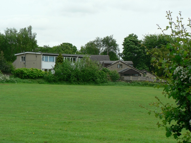 File:Recreation Ground, Cragg Hill, Horsforth - geograph.org.uk - 177180.jpg