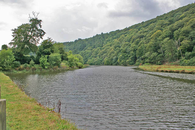 File:River Tavy at high tide. - geograph.org.uk - 224642.jpg