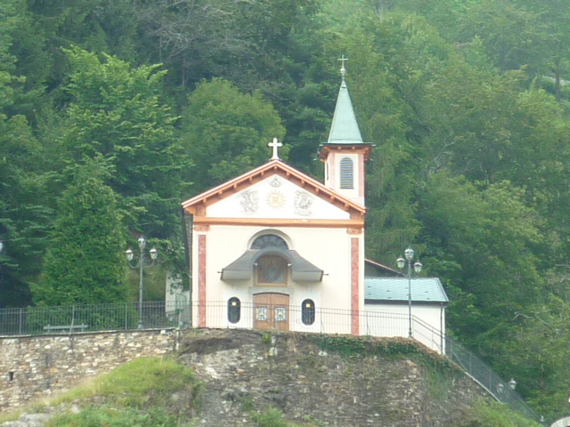 File:Santuario madonna della colletta di luzzogno.jpg