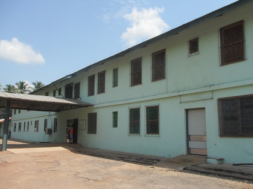 File:St John of God Hospital, Mabesseneh, Lunsar, Sierra Leone Exterior.jpg