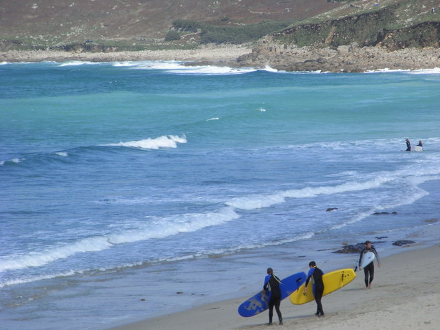 Surf’s Up! Whitesand Bay. Wikimedia Commons: Chris Allen