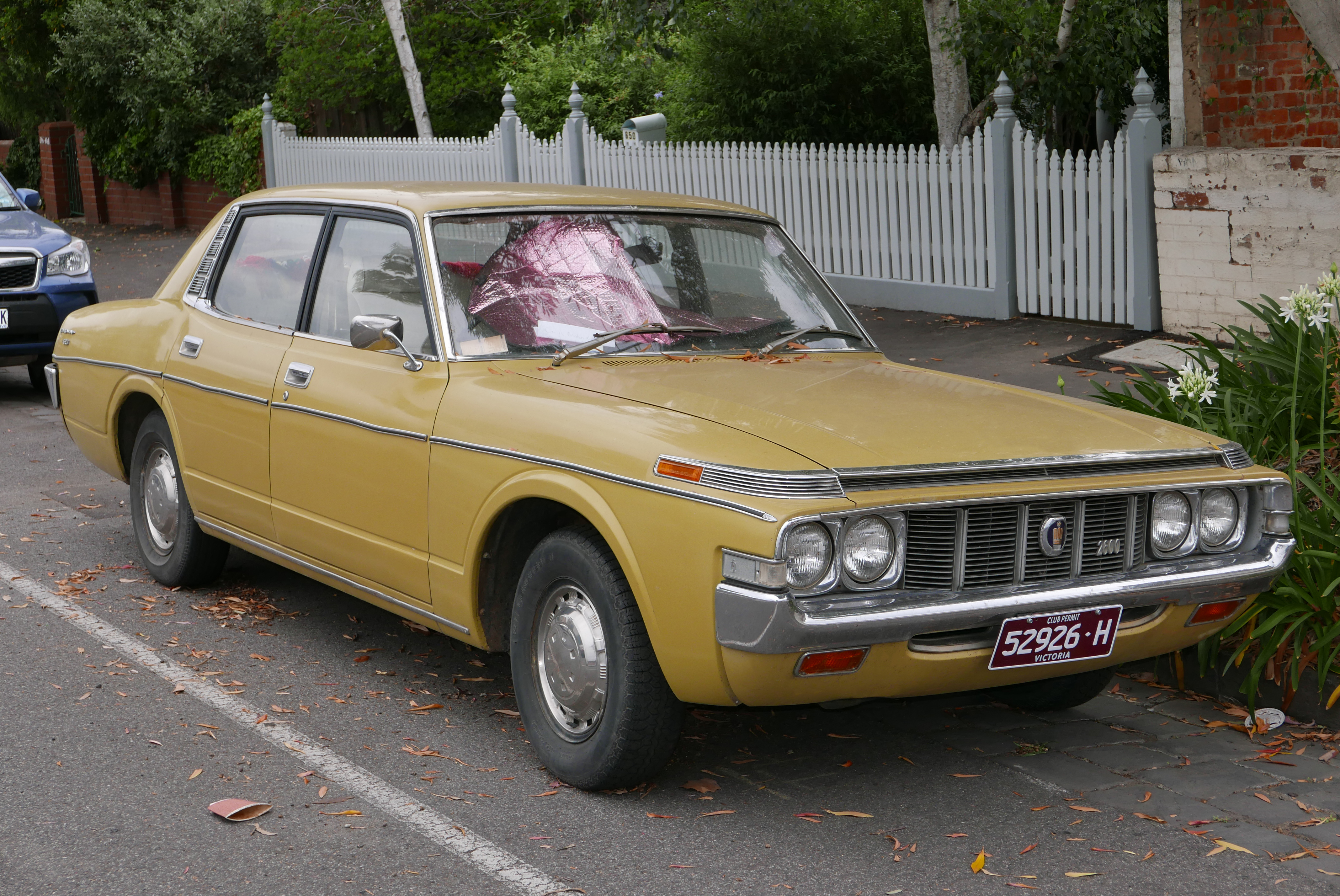 File:1973-1975 Toyota Crown (MS65) SE sedan (2015-12-07) 01.jpg - Wikimedia Commons