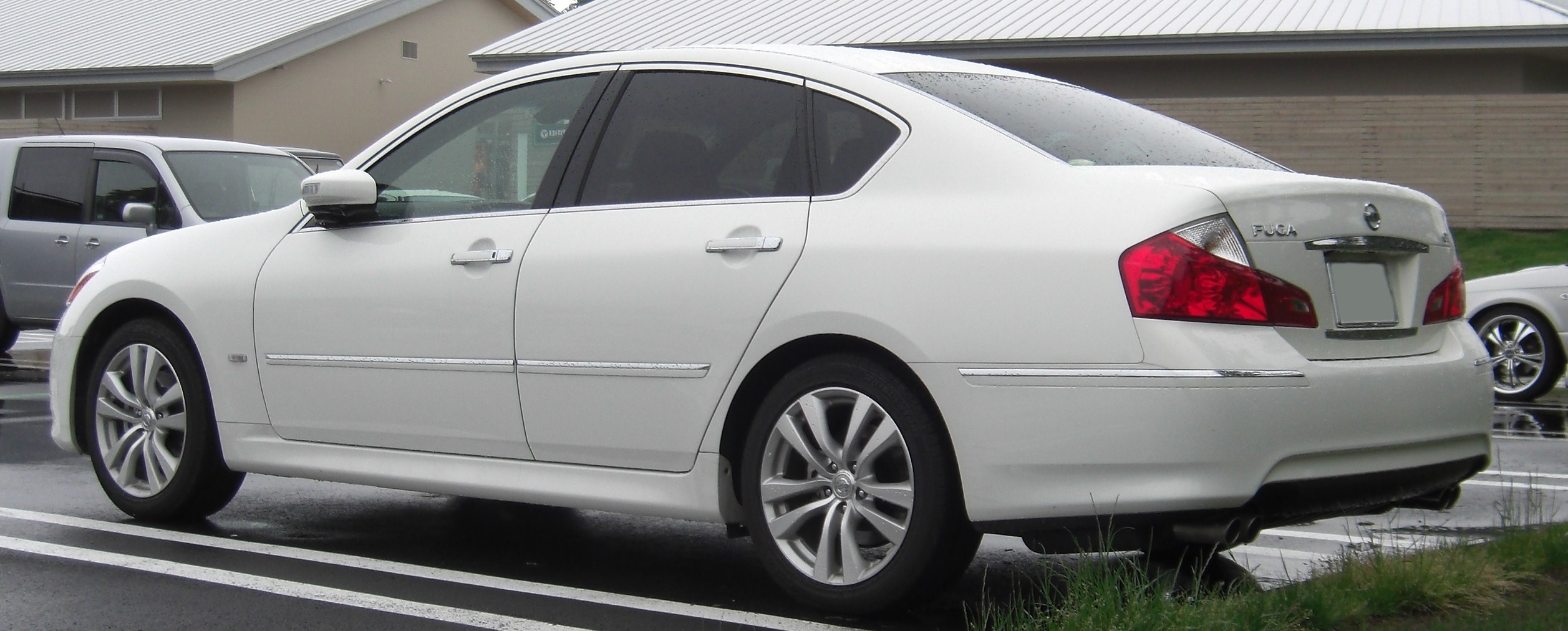 Nissan Fuga 2009