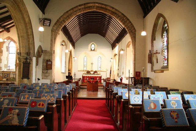 File:All Saints' nave - geograph.org.uk - 829905.jpg