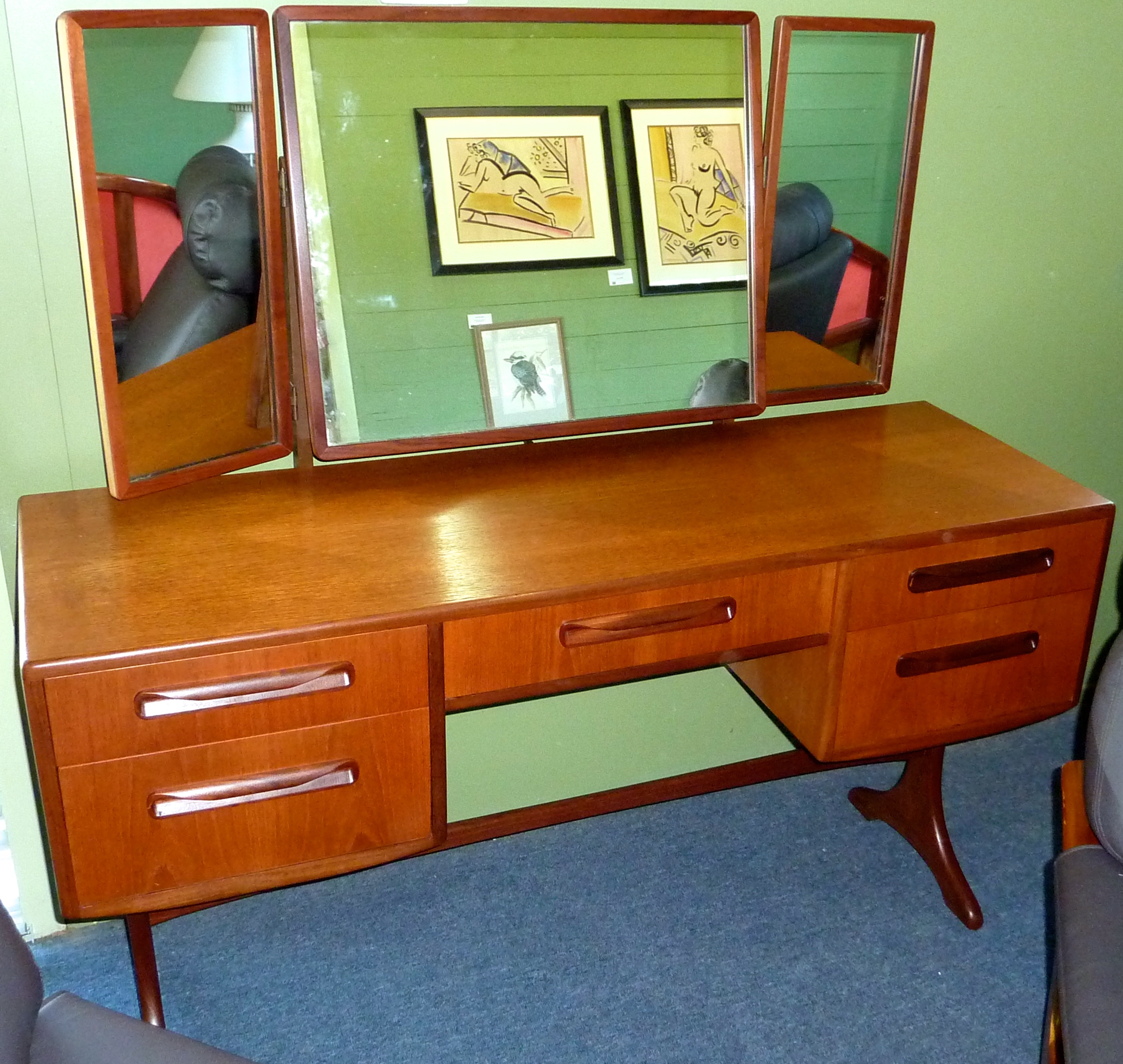 File G Plan Fresco Dresser Desk Jpg Wikimedia Commons