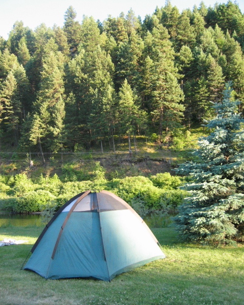 File:Hilgard Jct Campground.JPG