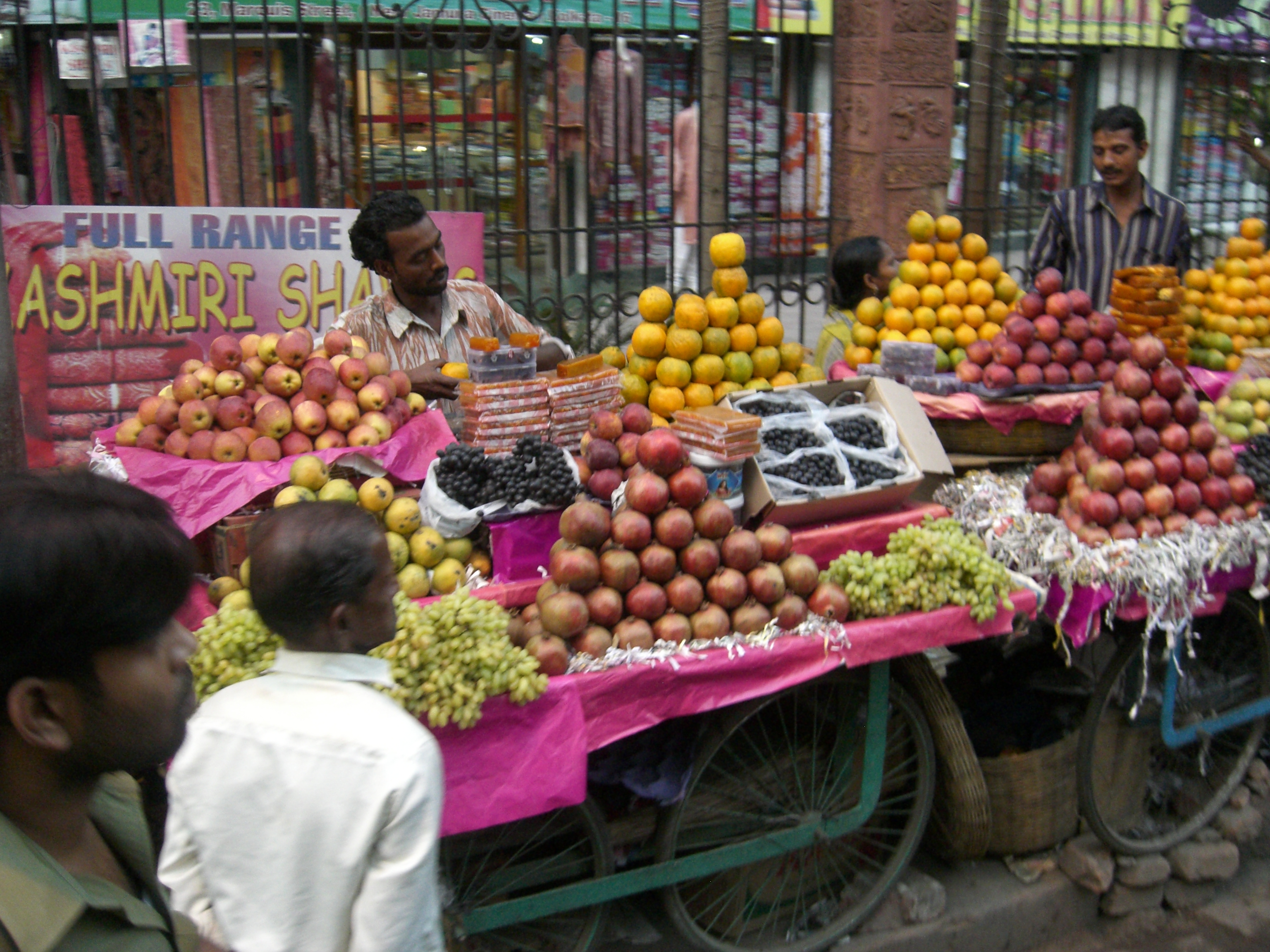 Kolkata_fruit_vendor.jpg (3072×2304)