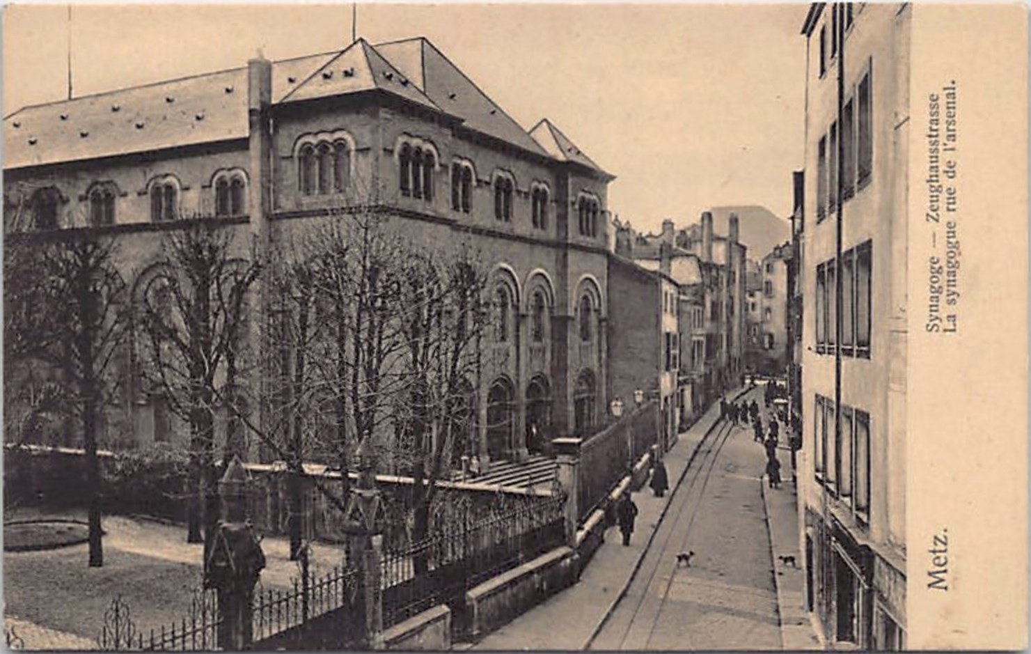 Metz. Synagoge - Zeughausstrasse.jpg