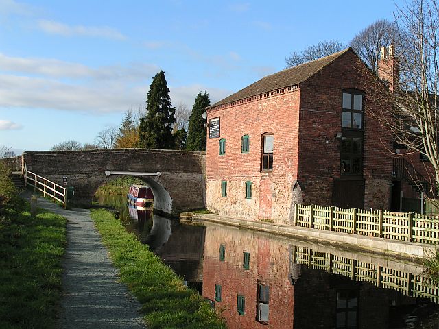 Montgomery Canal at Maesbury Marsh