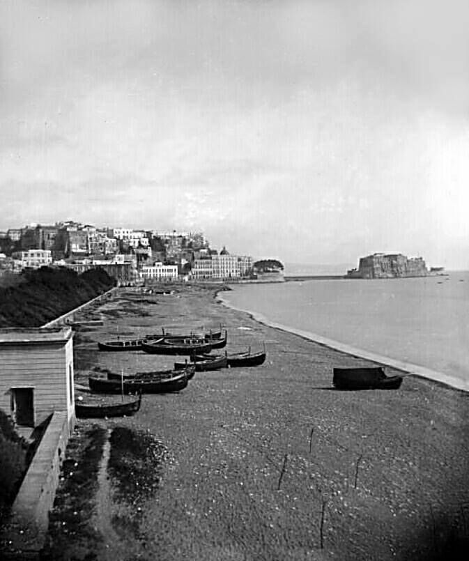 File Napoli Spiaggia Di Chiaja Jpg Wikimedia Commons