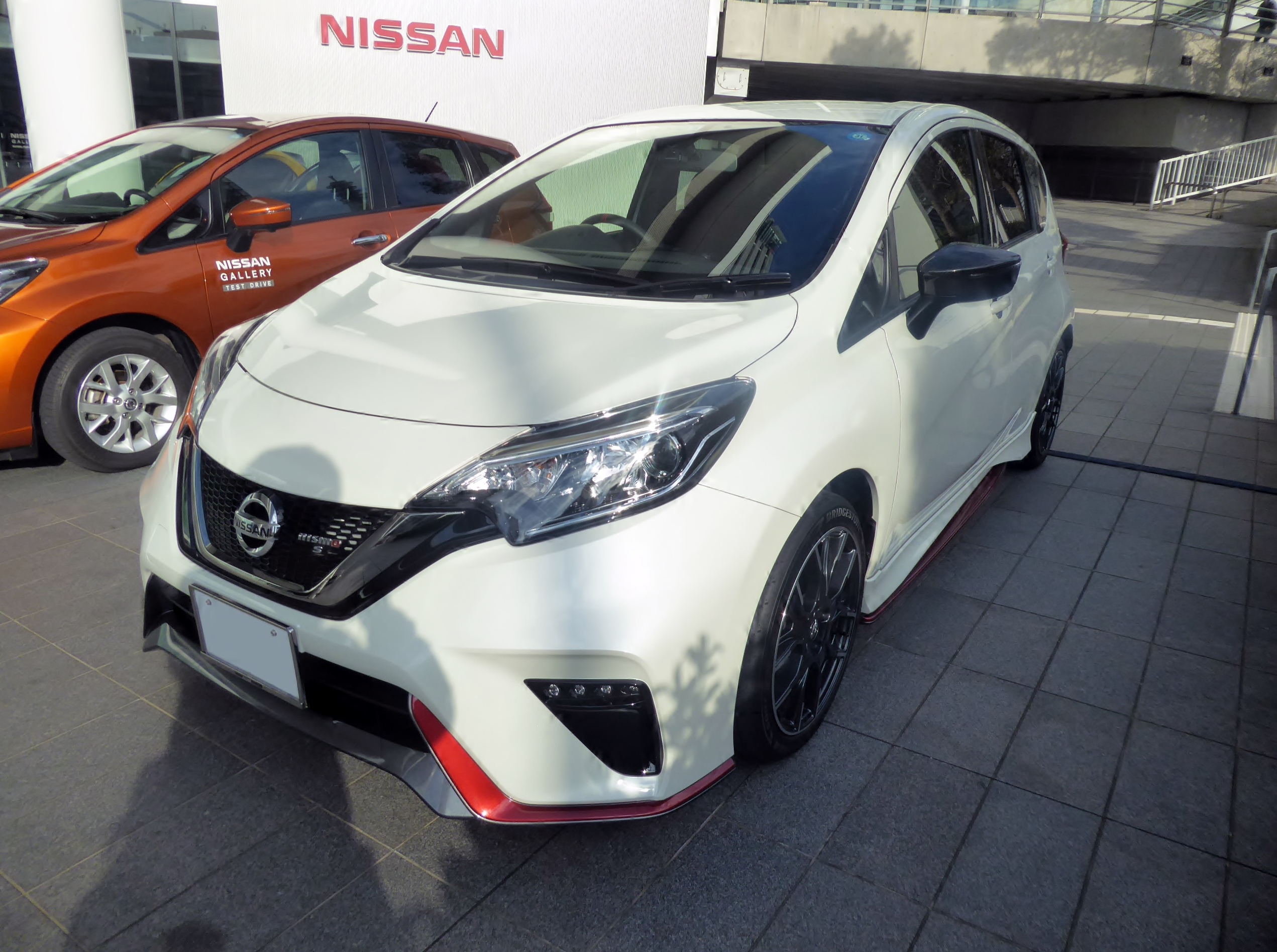 File Nissan Note Nismo S Dba E12 Tuned Front Jpg Wikimedia Commons