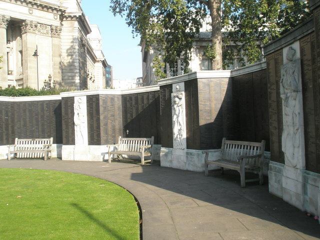 File:Seats within the War Memorial on Tower Hill - geograph.org.uk - 1012735.jpg