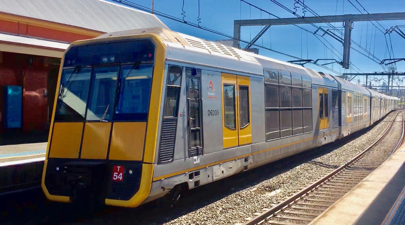 File:Sydney Trains Tangara T54 at Sydenham.jpg - Wikimedia Commons