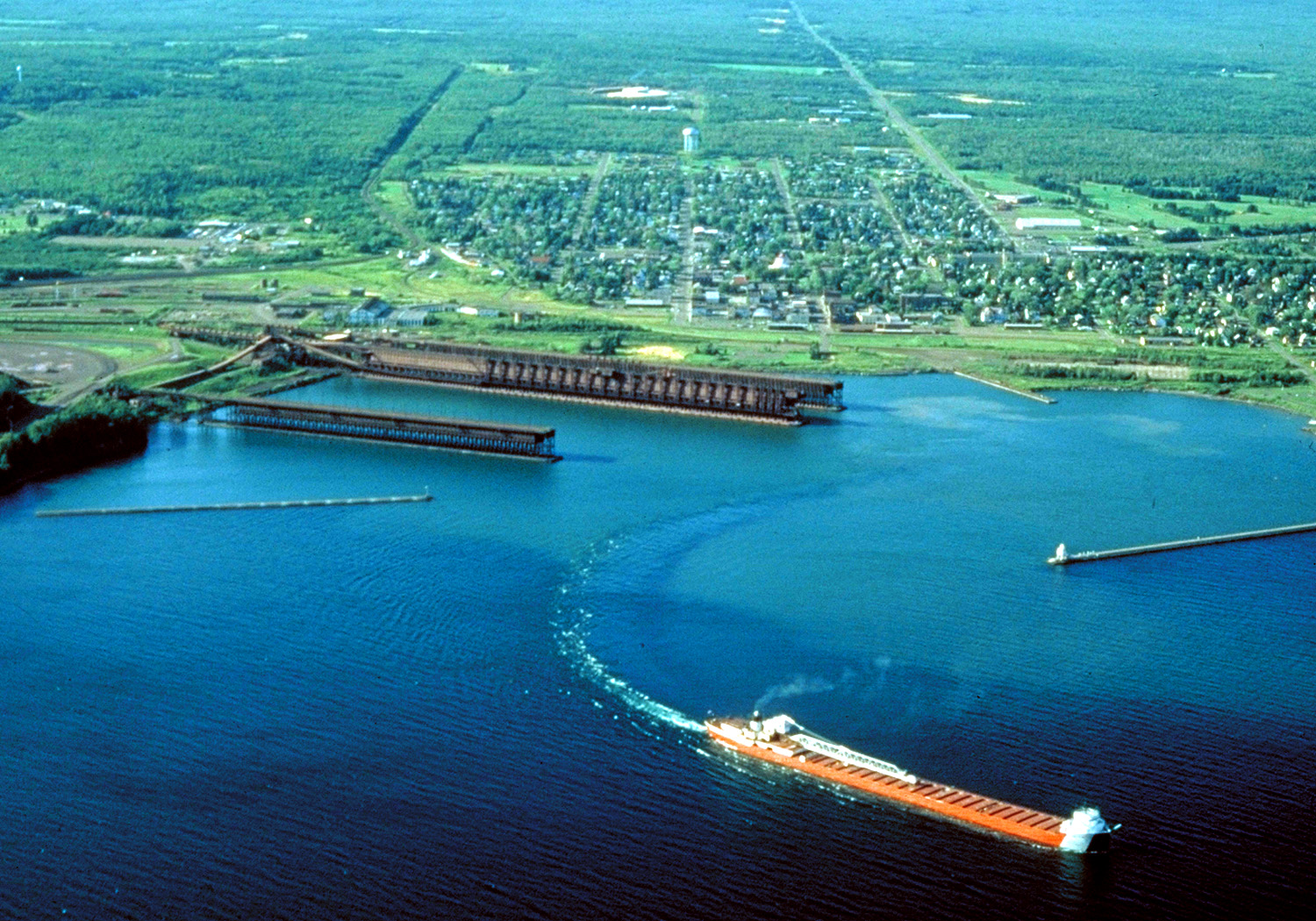 Two Harbors, Minnesota - Wikipedia