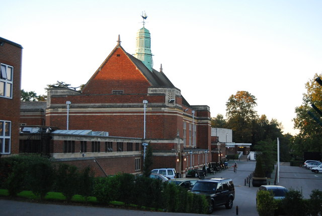 File:Whitgift School - geograph.org.uk - 2164895.jpg