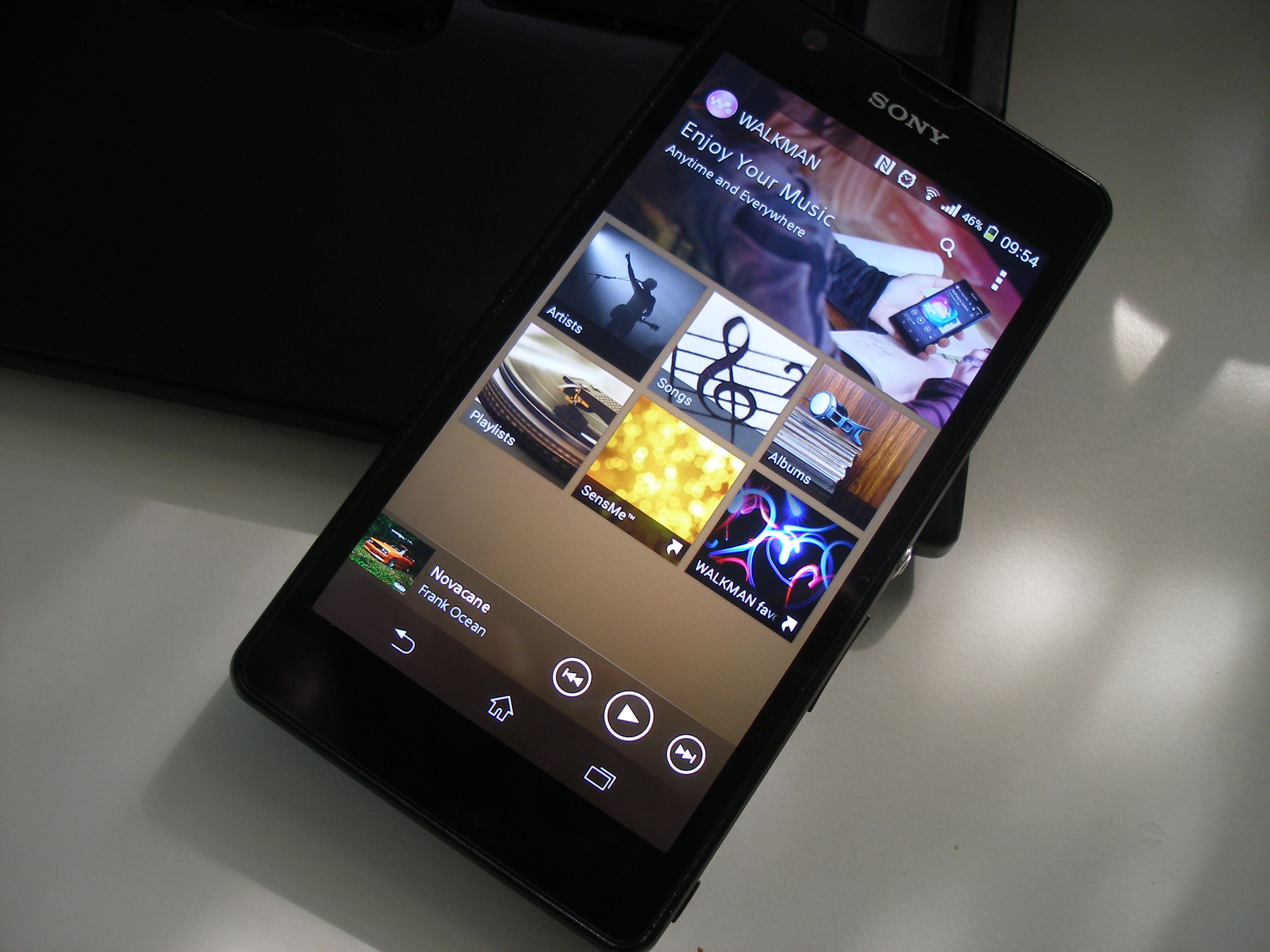 Sony Xperia Walkman. Sony Ericsson Xperia Walkman. Sony Ericsson ZR. Sony 800g. Xperia zr