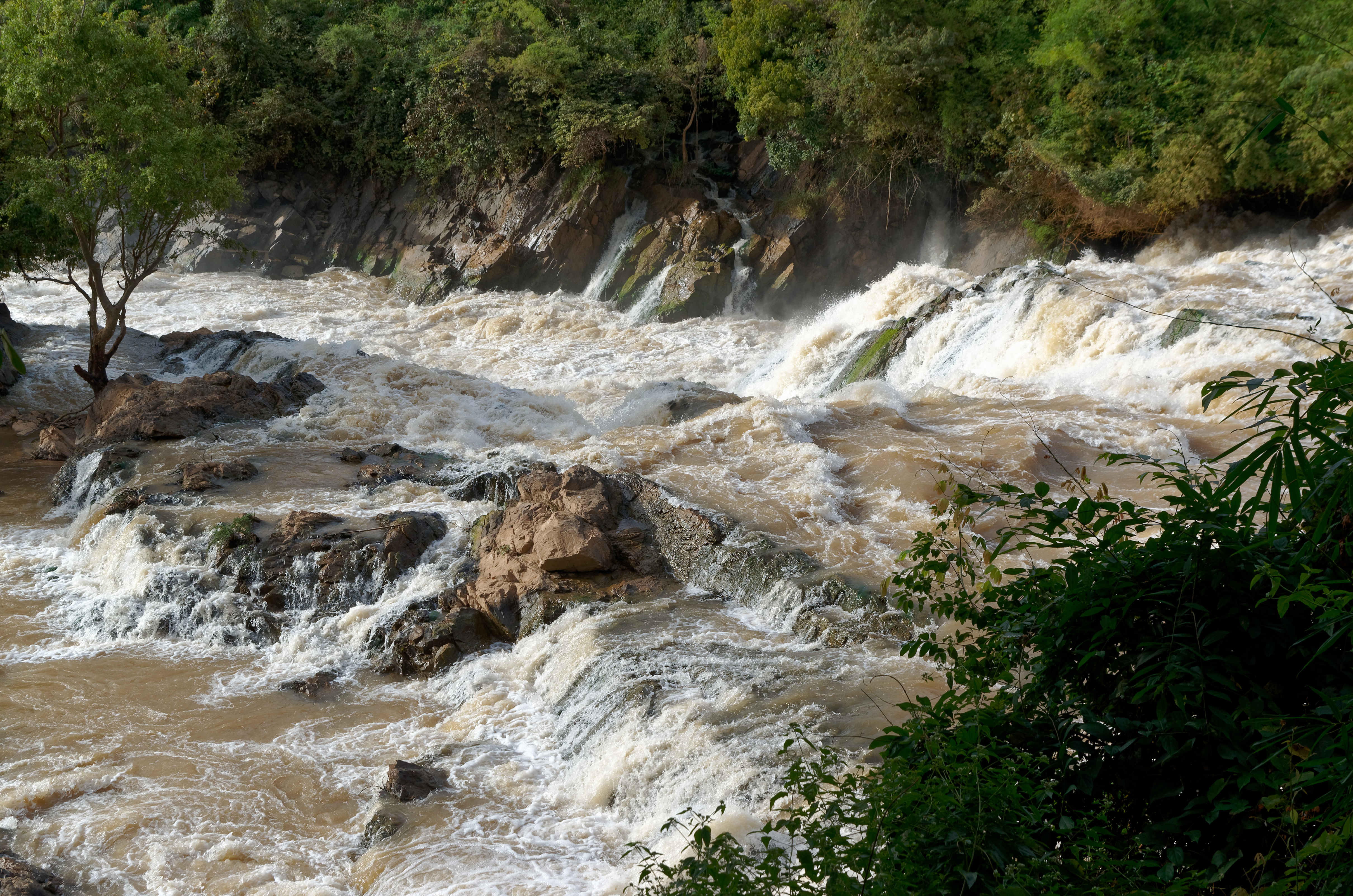 Водопад кхон фото