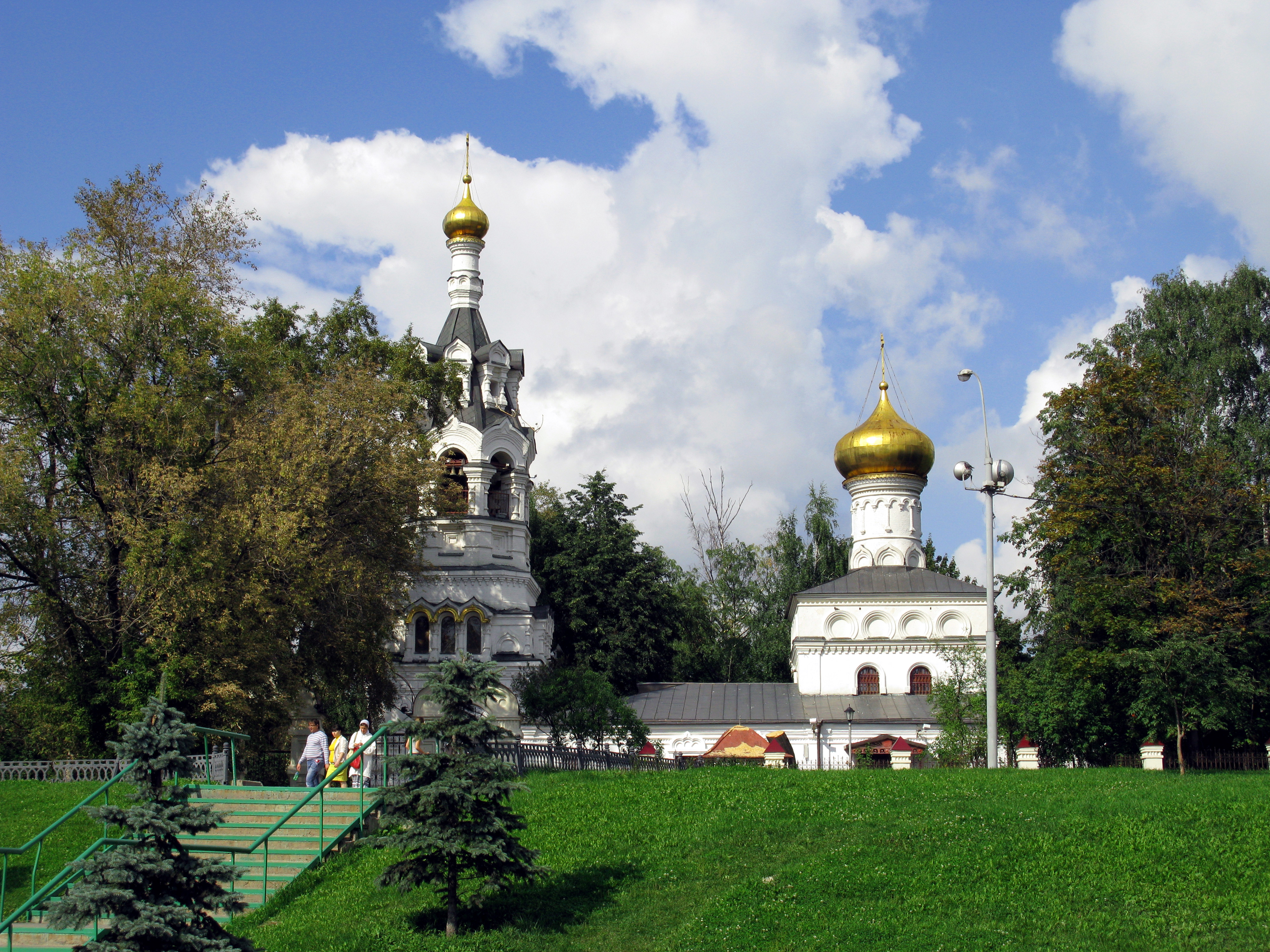 Храмы черкизова. Храм Ильи пророка в Черкизове. Церковь Ильи пророка в Москве Черкизовская. Храм Ильи пророка Москва Черкизово. Церковь Илии пророка в Черкизово.