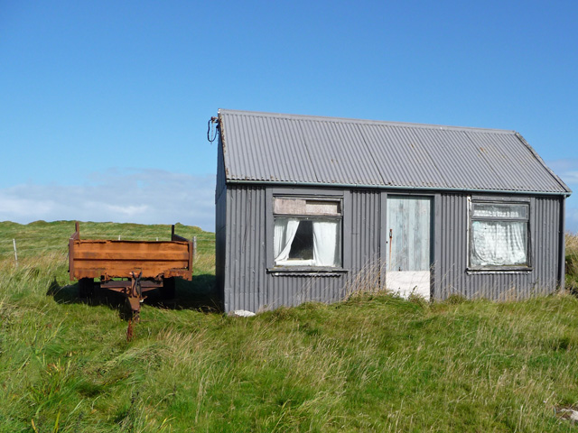 File:Corrugated iron cottage at Duntulm - geograph.org.uk - 1480223.jpg