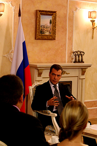 File:Dmitry Medvedev 18 November 2008-2.jpg