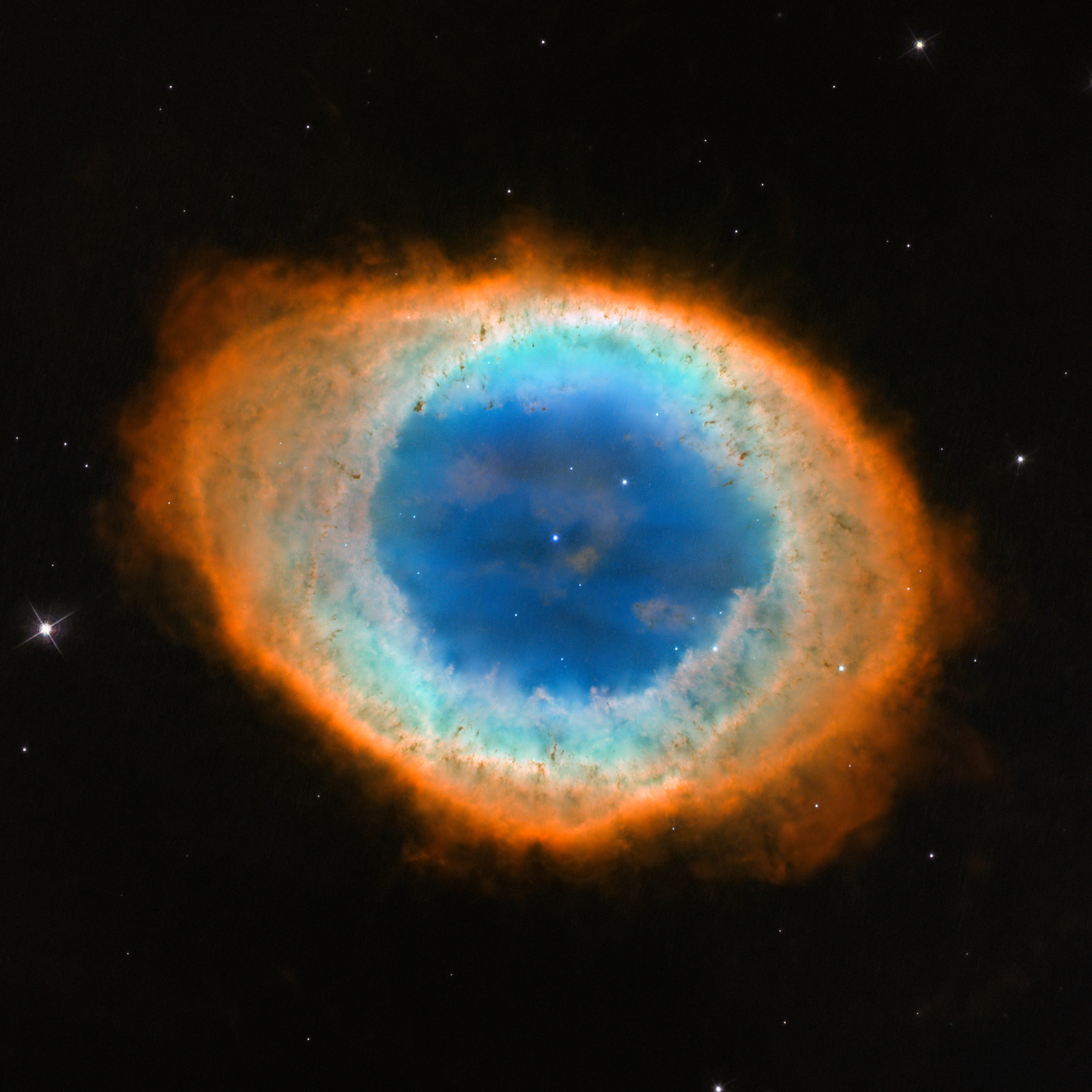 Hubble image of the Ring Nebula (Messier 57).jpg