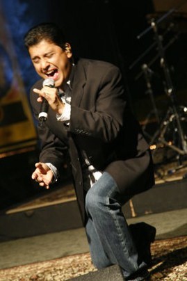 <span class="mw-page-title-main">Juan Carlos Alvarado</span> Christian pop singer