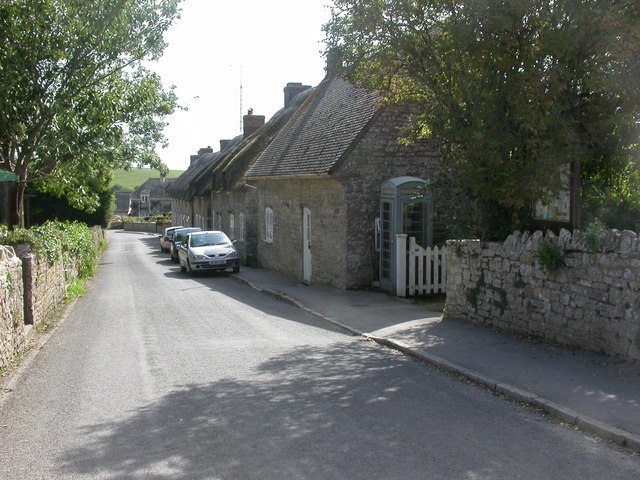 File:Kimmeridge, phone box - geograph.org.uk - 1411413.jpg