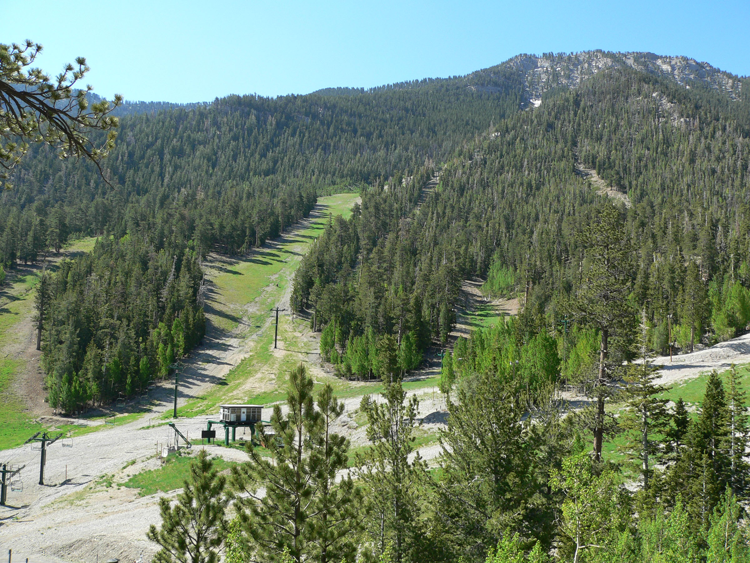 File:Lee Canyon ski area  - Wikimedia Commons