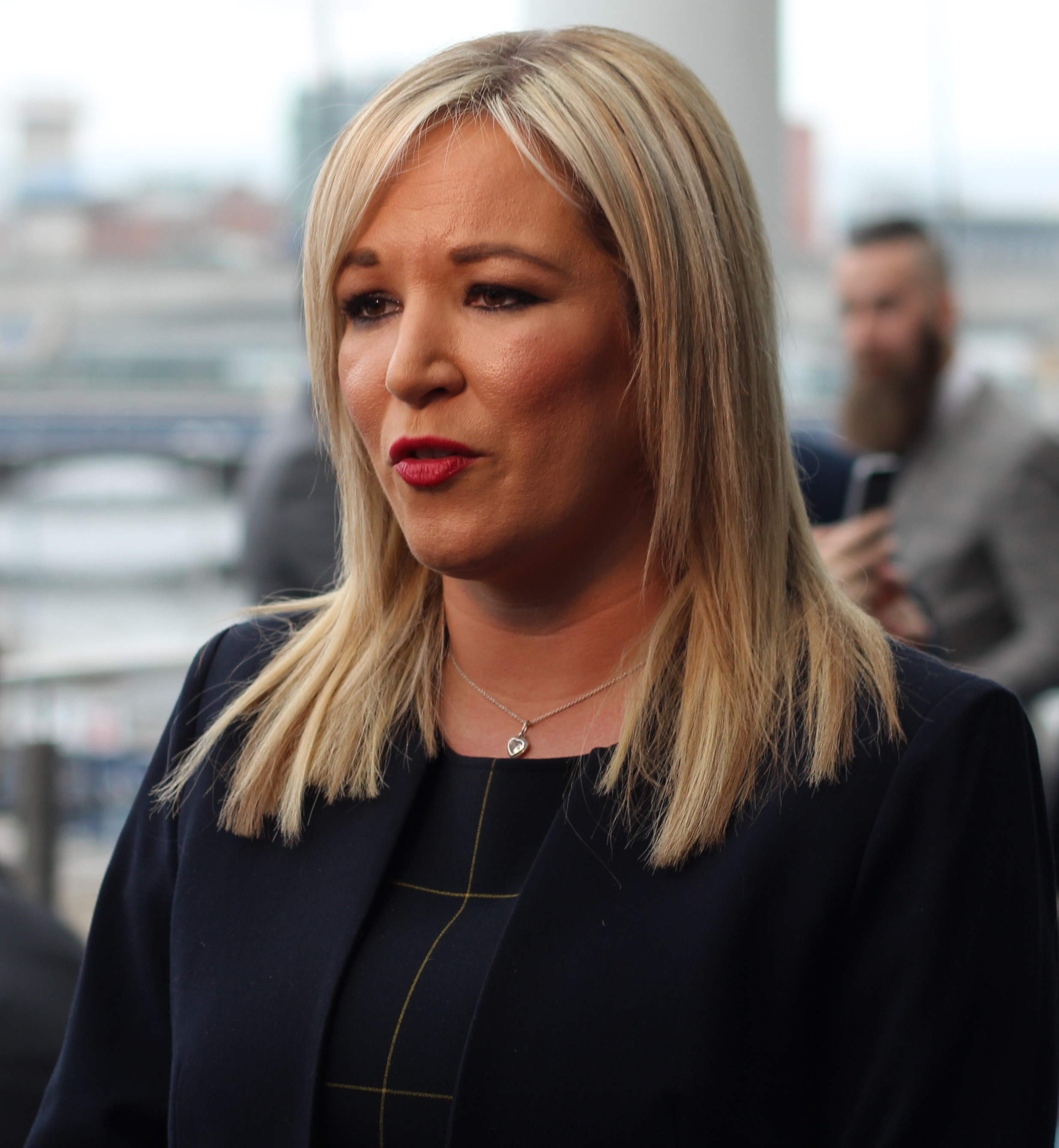 Michelle O'Neill - Wikipedia