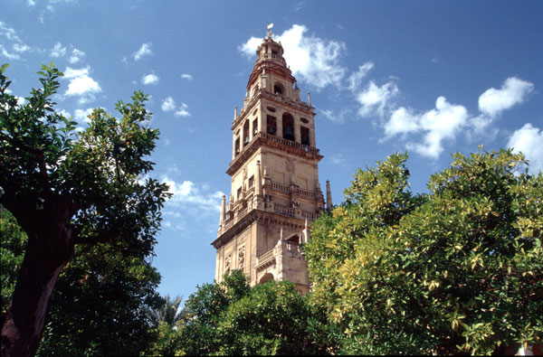 صورة:Minaret of Mezquita Córdoba.jpg