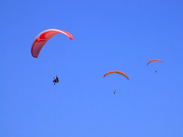 File:Oludeniz Paragliding.JPG