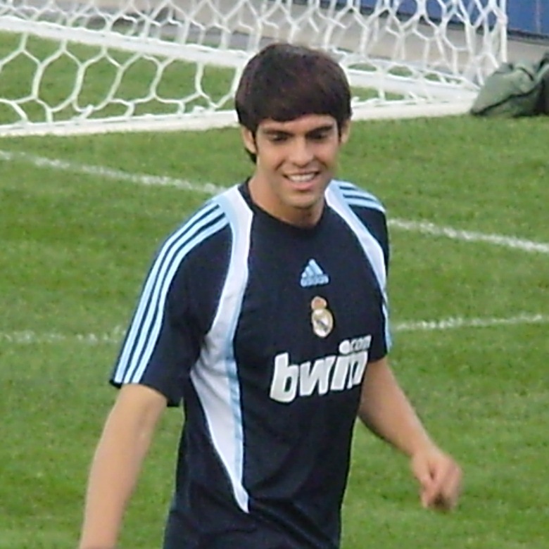 File:Real Madrid Kaka-2.jpg - Wikimedia Commons