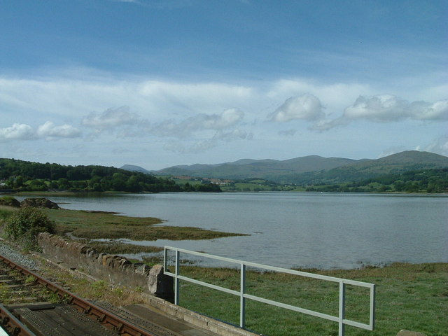 File:River Conwy - geograph.org.uk - 1401686.jpg