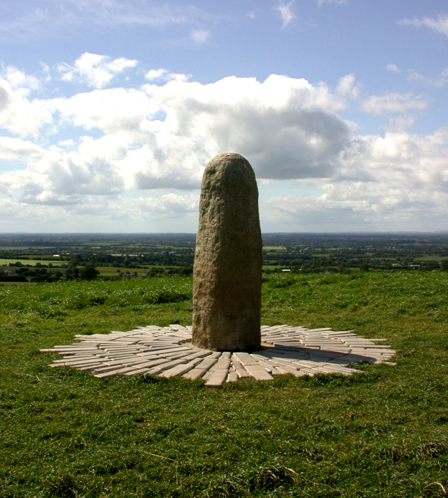 Irish Landmarks - From Limerick to Kilkenny!  Stone_of_Destiny,_Hill_of_Tara