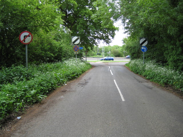 File:Tyttenhanger, Highfield Lane - geograph.org.uk - 808051.jpg