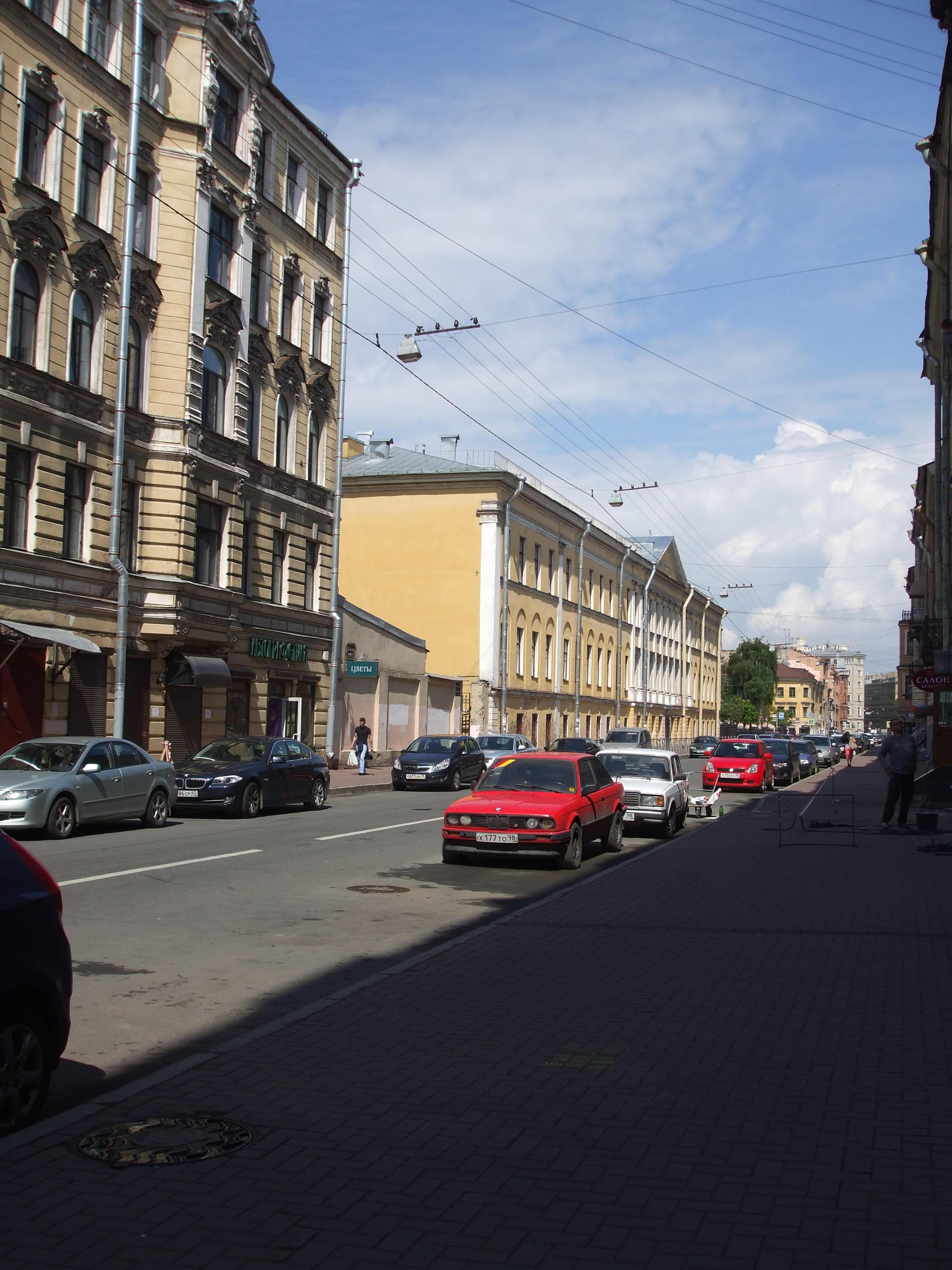 Гагаринская ул 12 санкт петербург. Гагаринская улица Санкт-Петербург. Гагаринская улица, 5. Гагаринская ул д 17. Улица Гагаринская фото улицы.