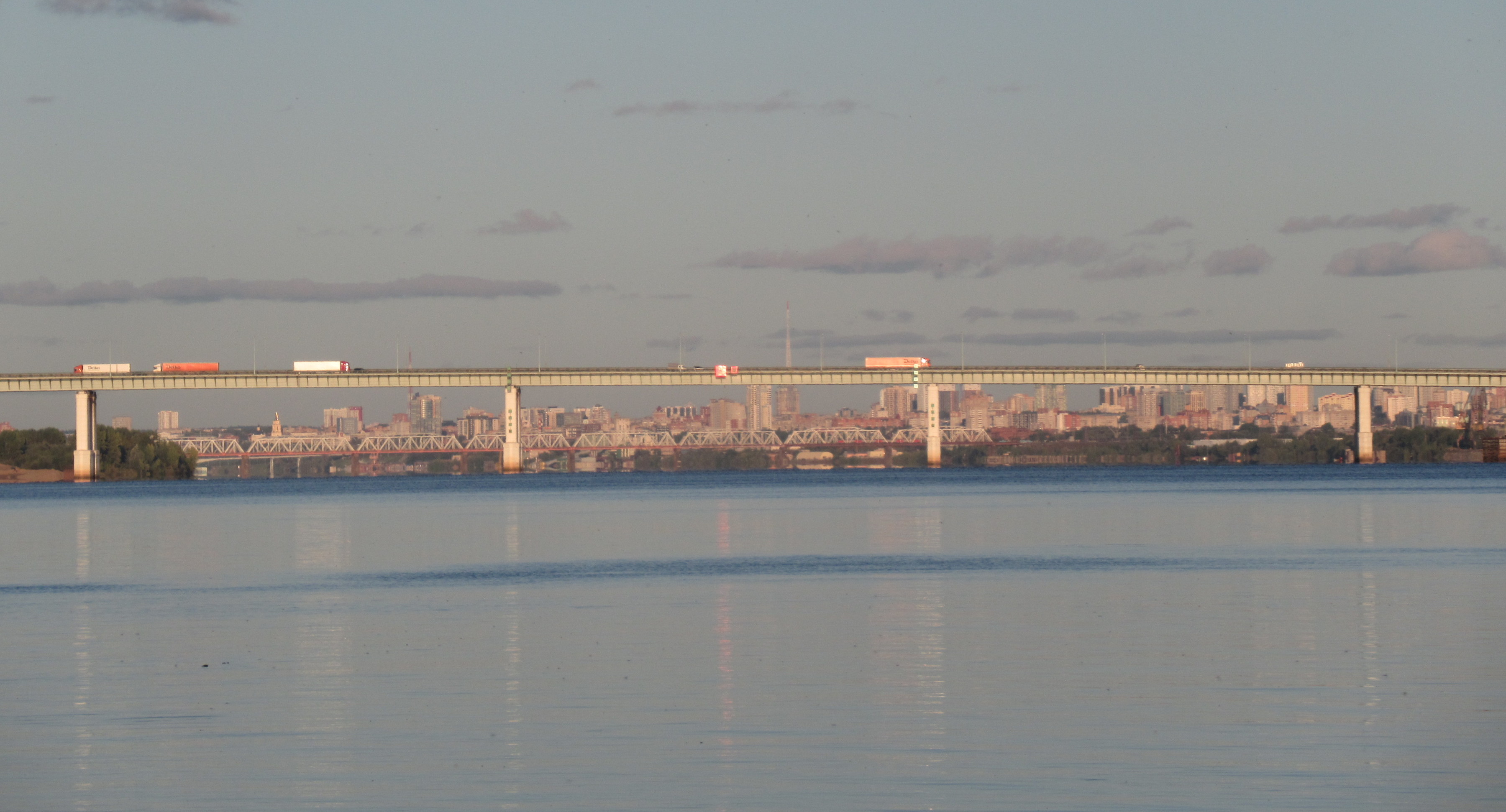 Остров 3 мост. Водники Красавинский мост. Красавинский мост Затон. Вид на каму с Красавинского моста. Вид на каму с Красавинского моста утром.