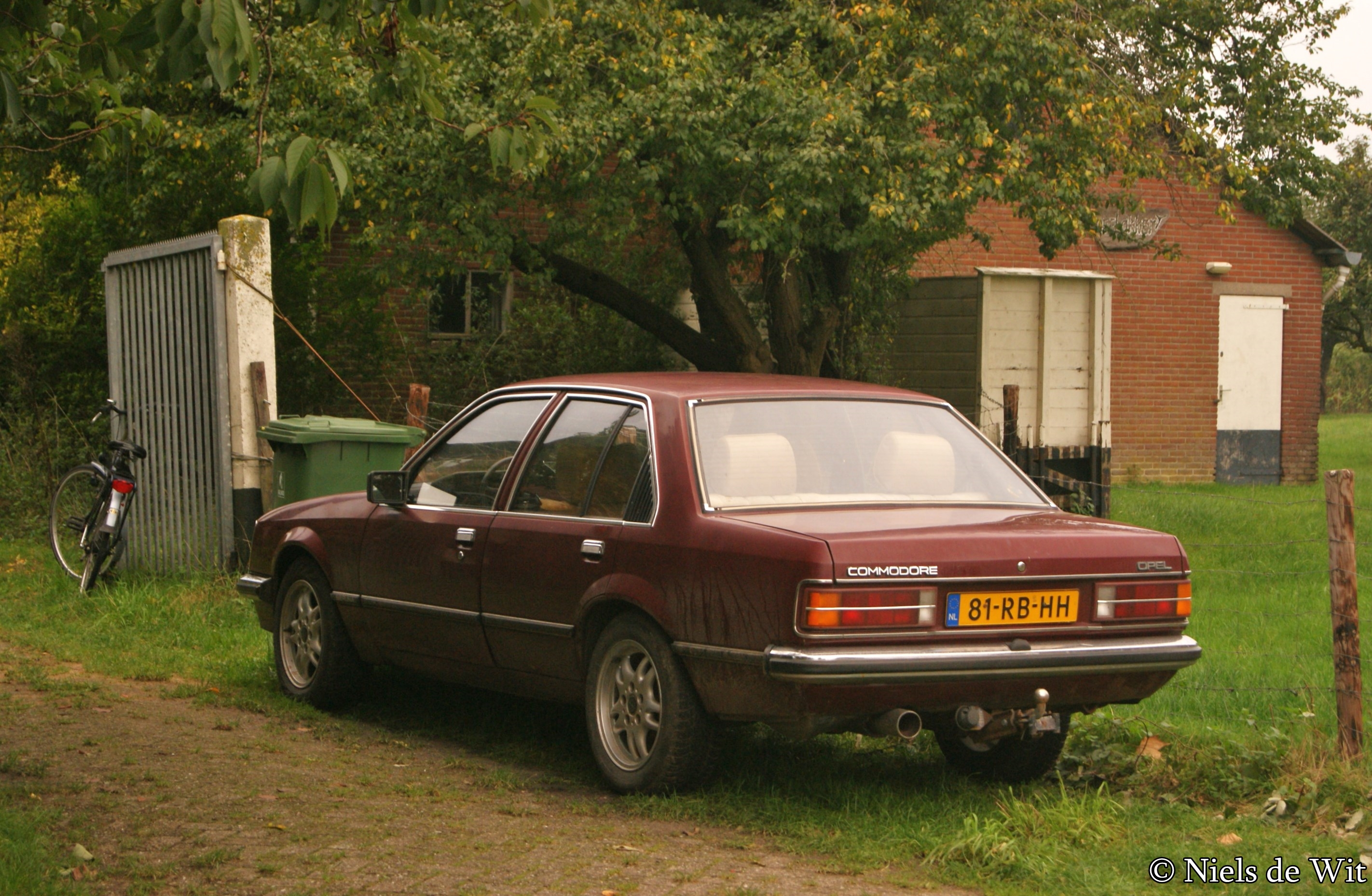 [Pilt: 1979_Opel_Commodore_C_2.5_S_(10333883163).jpg]