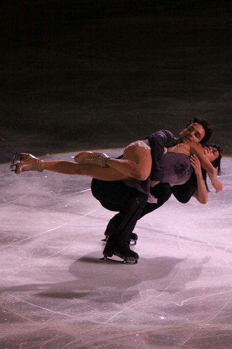 File:2009 Stars on Ice in Halifax - 6599A.jpg