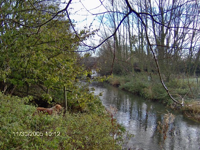 File:A143 crossing the Waveney - geograph.org.uk - 88821.jpg