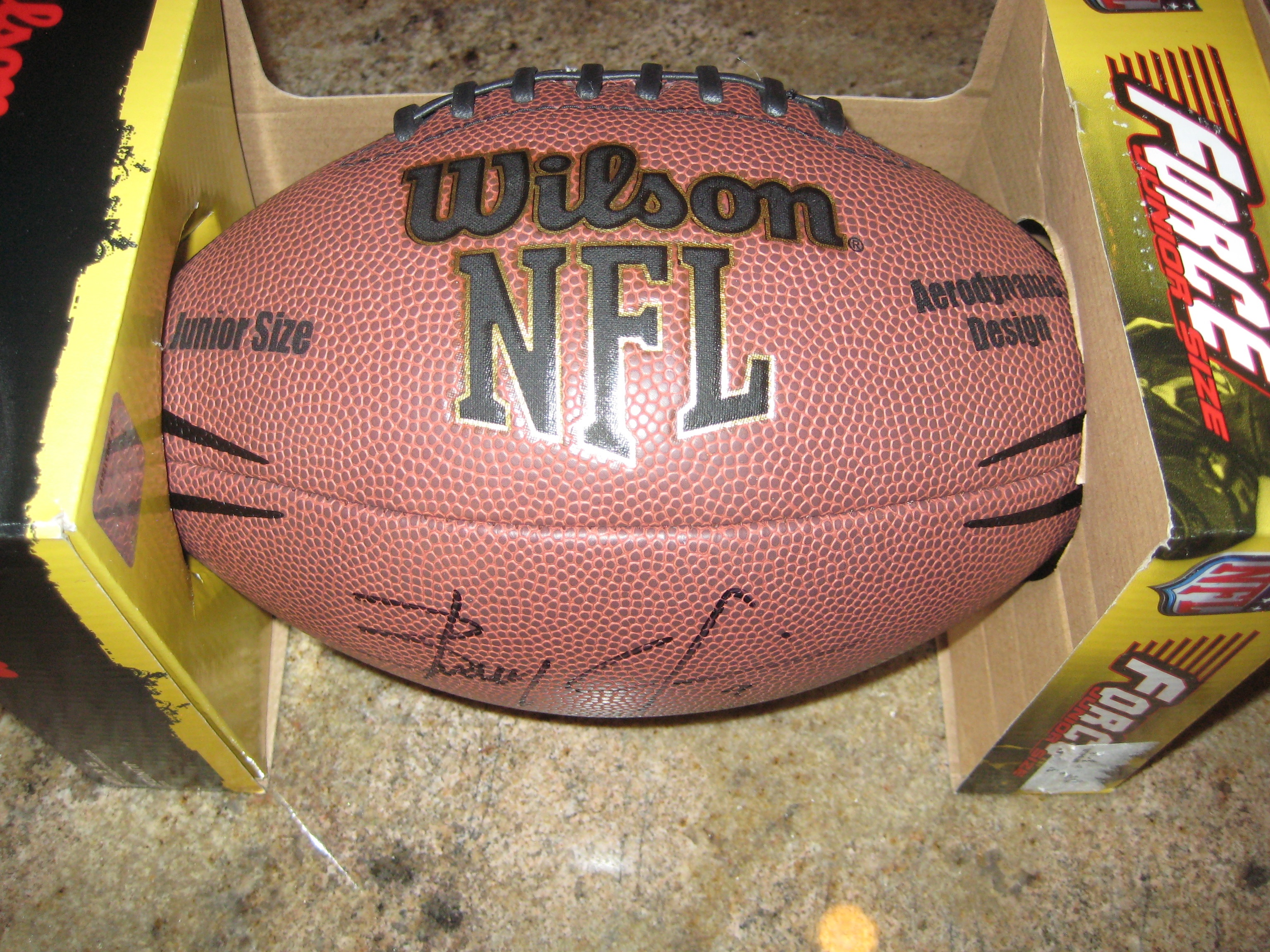 File:Brady Quinn Signed NFL football (6778754569).jpg - Wikimedia Commons
