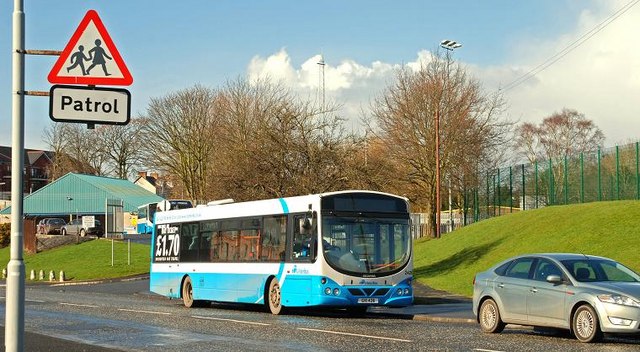 File:Bus, Banbridge - geograph.org.uk - 1190628.jpg