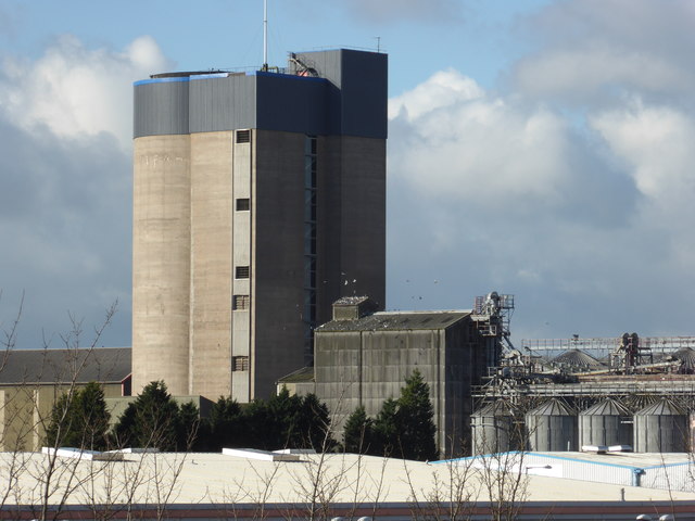 File:Coors maltings, Burton-on-Trent - geograph.org.uk - 4833776.jpg