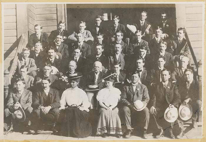 File:Employees of Seattle City Treasurer, June 1908 (MOHAI 9259).jpg