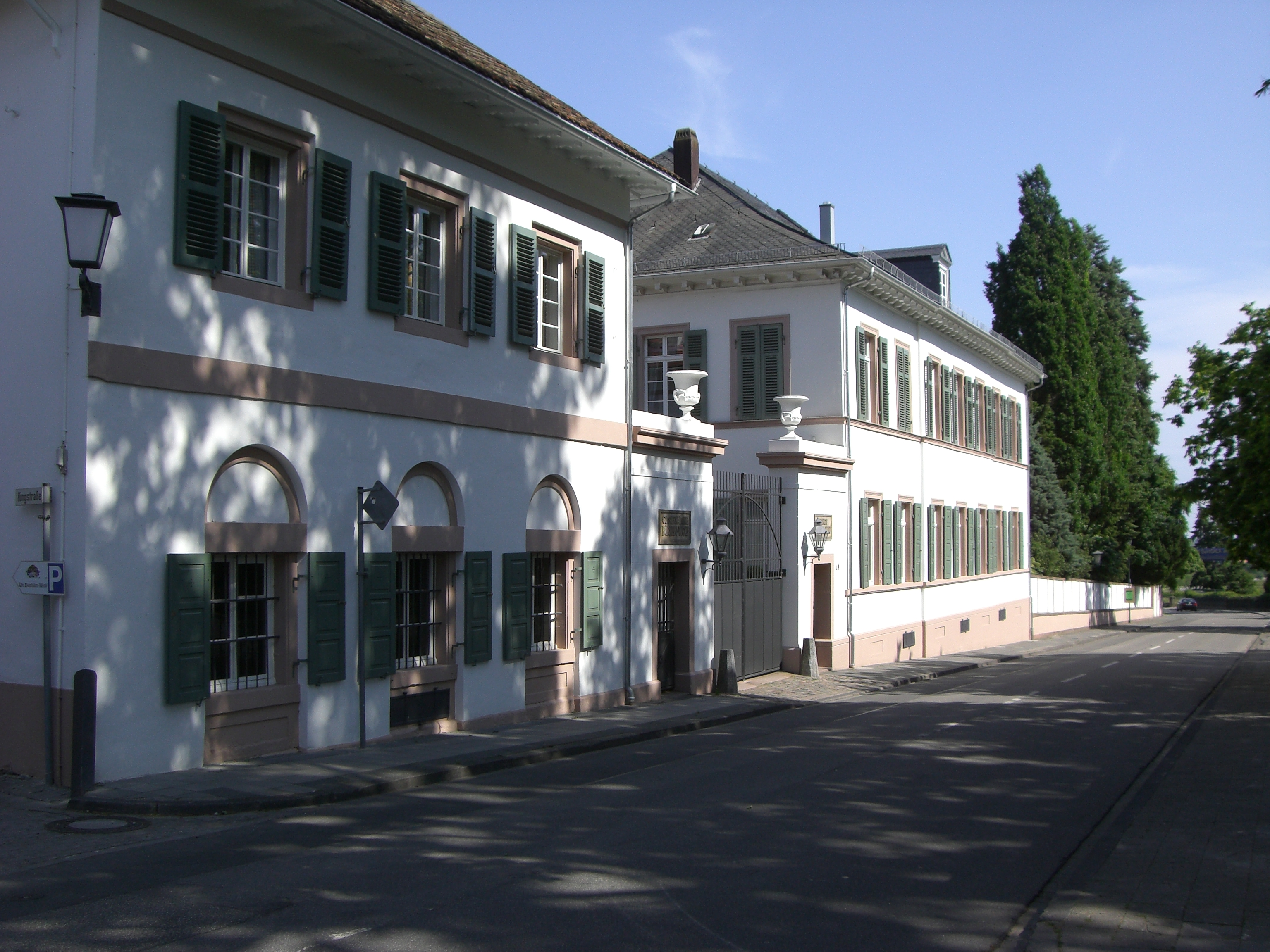 Das Gutshaus des Weinguts Dr. Bürklin-Wolf in Wachenheim an der Weinstraße